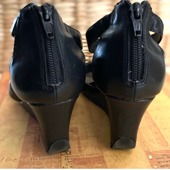 Covington Black 3.5 in. Zipper back Wedge Heels - Picture 2 of 4